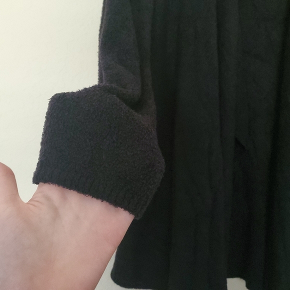 RELISTED Barefoot Dreams Calypso Wrap Cardigan - Picture 5 of 14